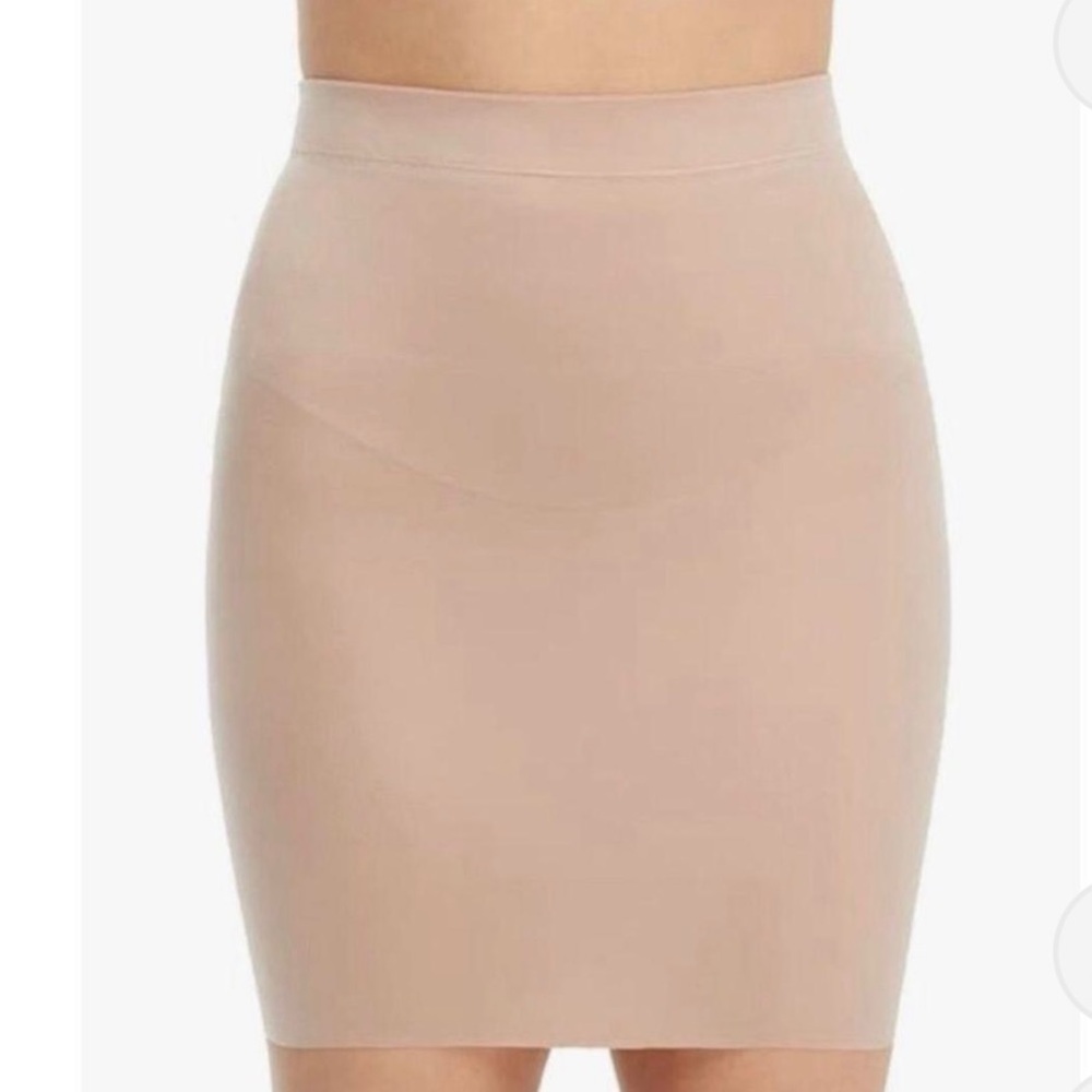 Spanx Smart Grip Half Slip Size 3X
Nude